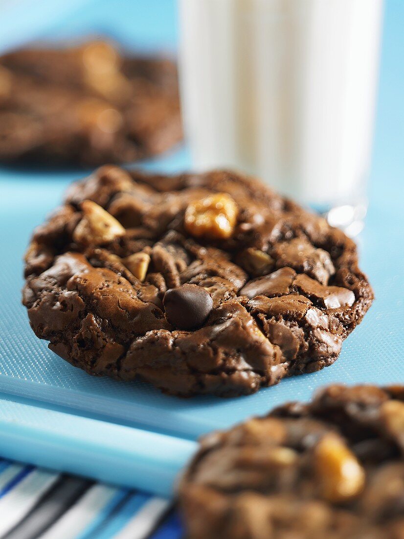 Chocolate chip cookies with peanuts
