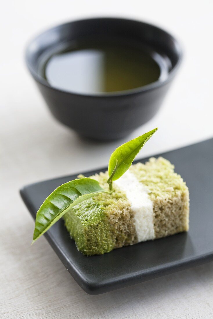 Grüner-Tee-Kuchen mit Maronen