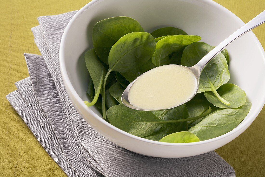 Vinegar and oil marindade with spinach