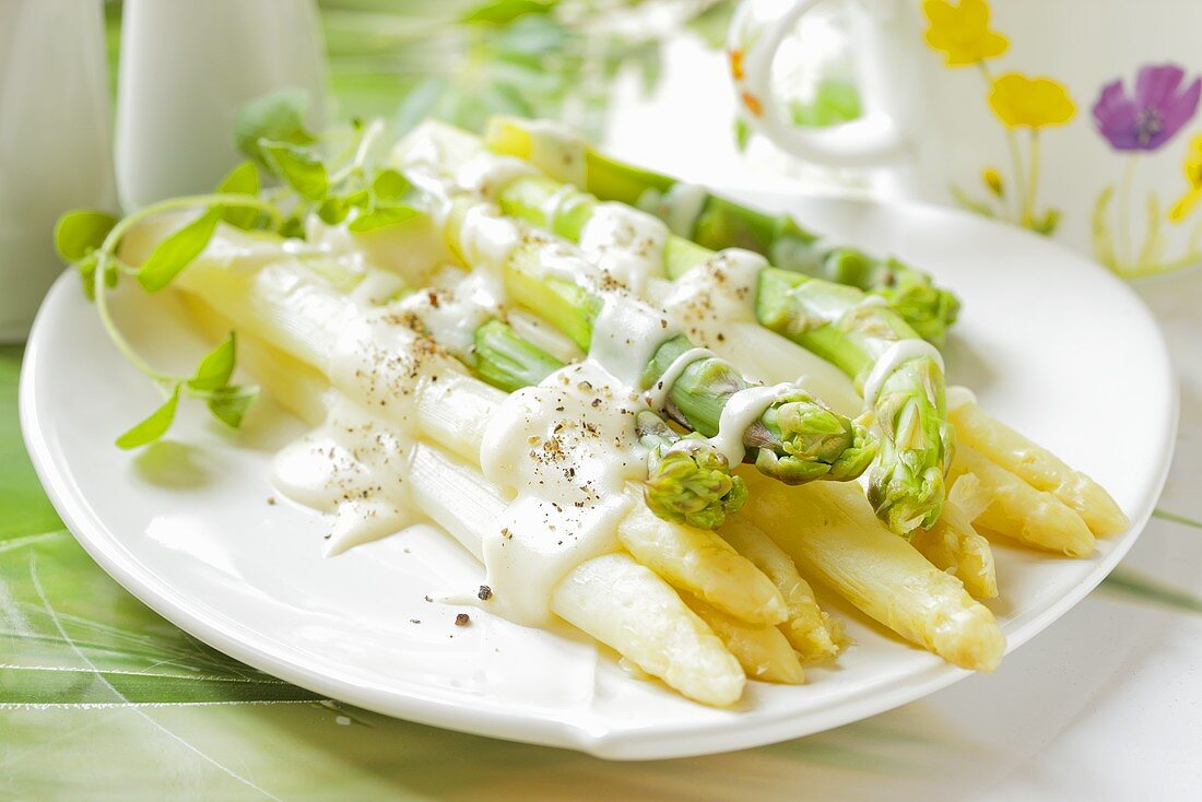 Spargel mit Bechamelsauce