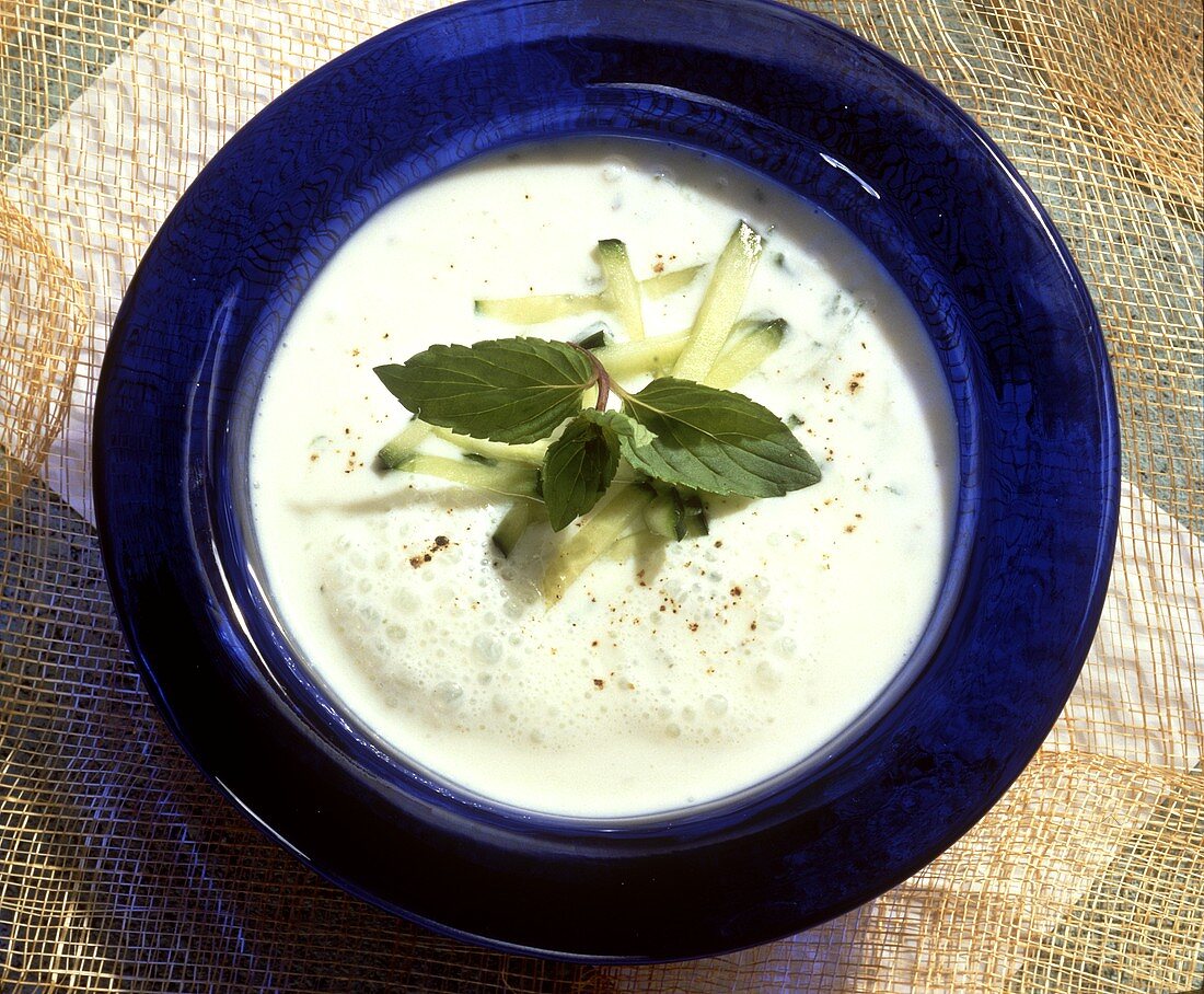 Geeiste Gurkensuppe