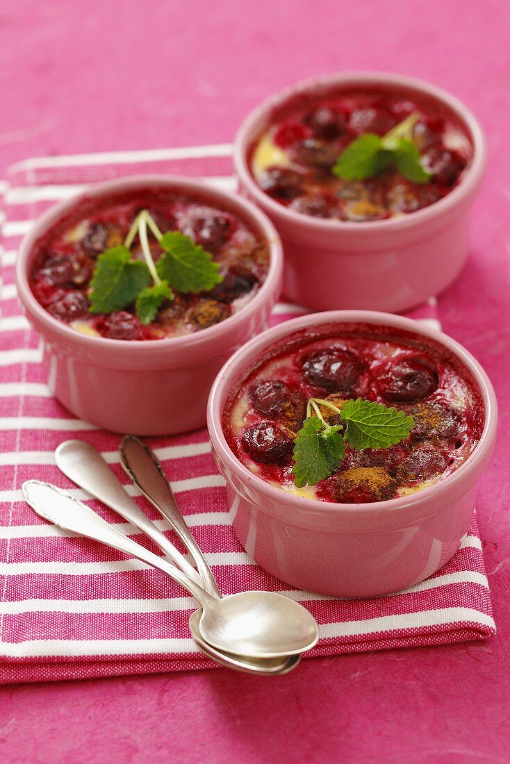 Sour cherries baked in vanilla cream