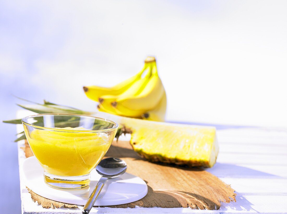 Cold-stirred pineapple and banana jam