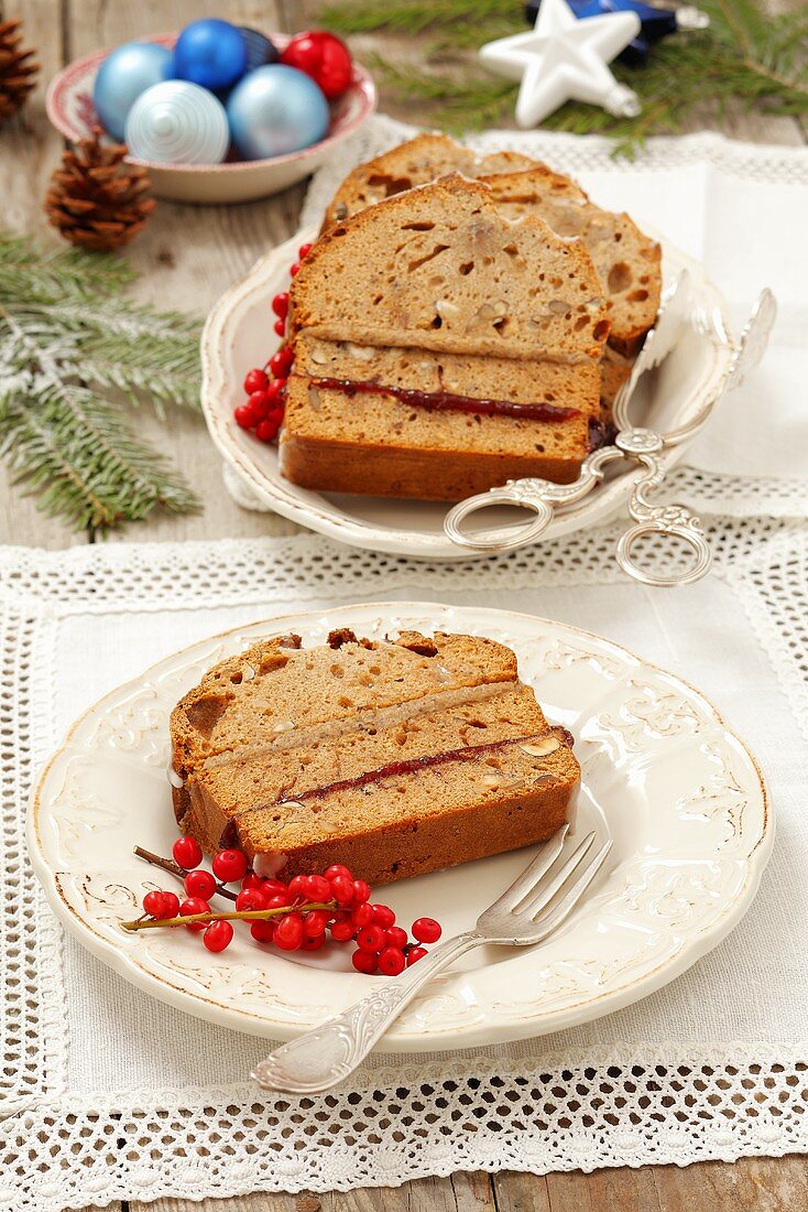Ginger cake with walnuts and plum jam