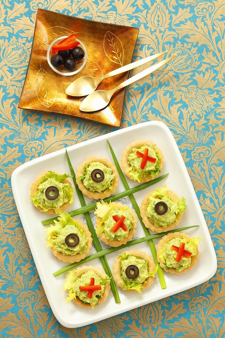 Tartlets with avocado puree