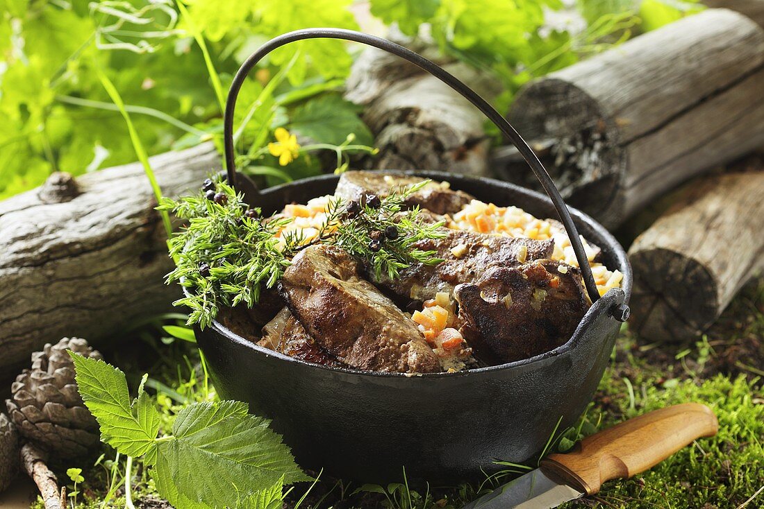 Fried liver à la chasseur with bacon and carrot sauce