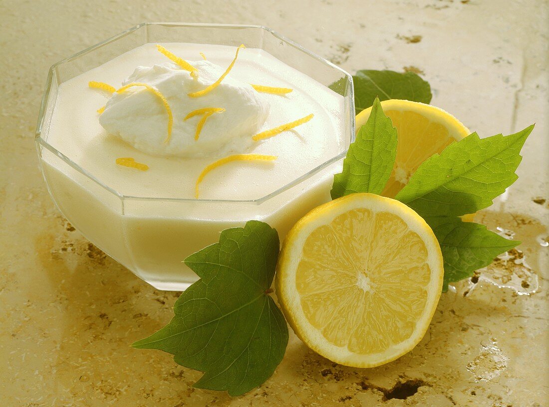 Lemon Mousse with Yogurt