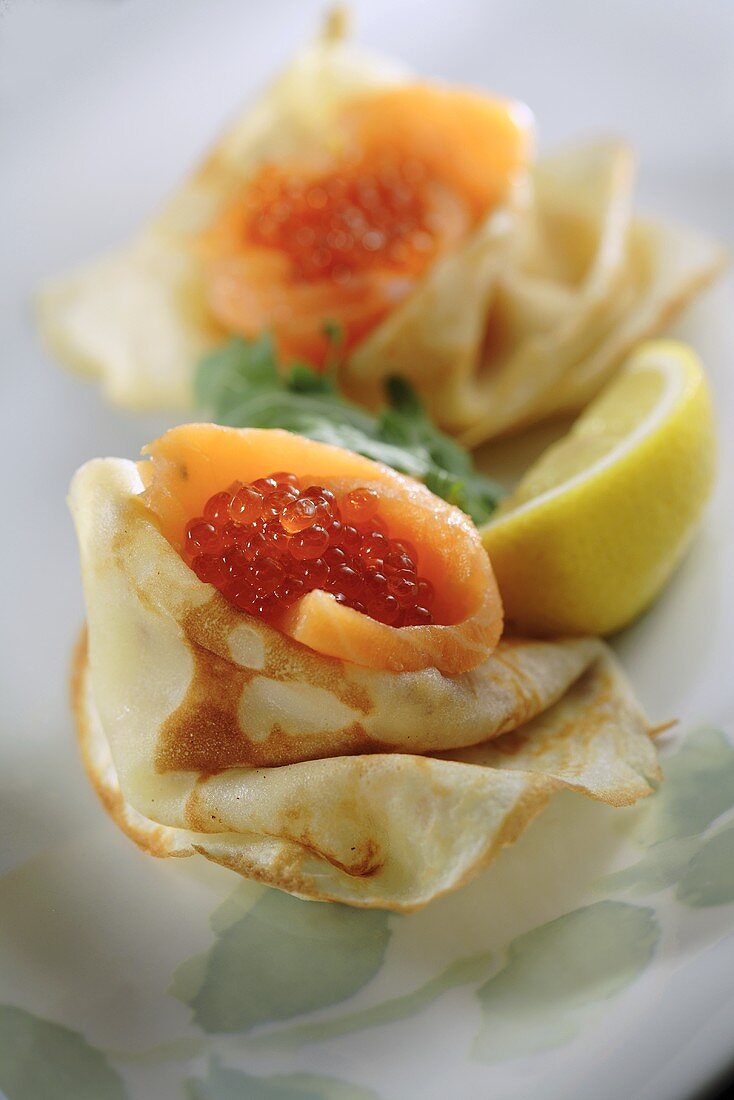 Crêpes with smoked salmon and salmon caviar