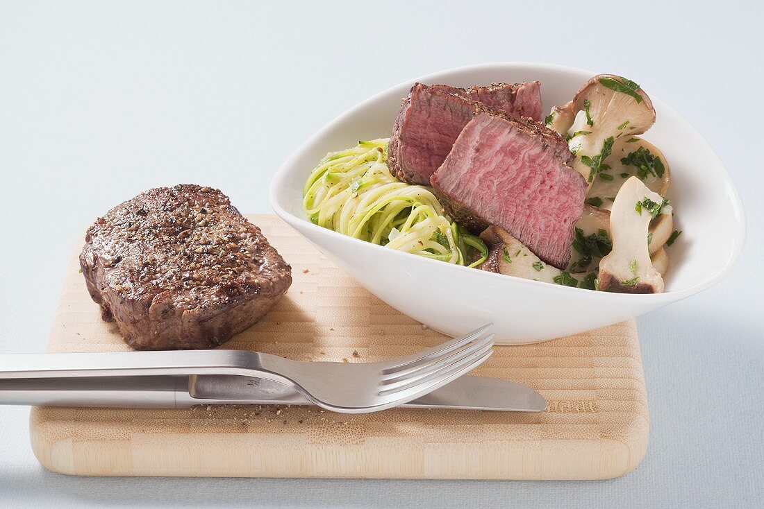Beef fillet with courgette spaghetti