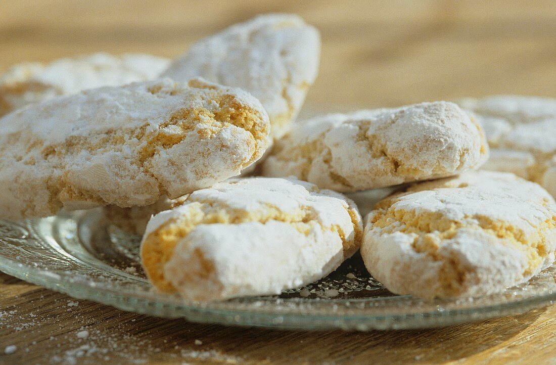 Ricciarelli (almond pastries), Tuscany, Italy