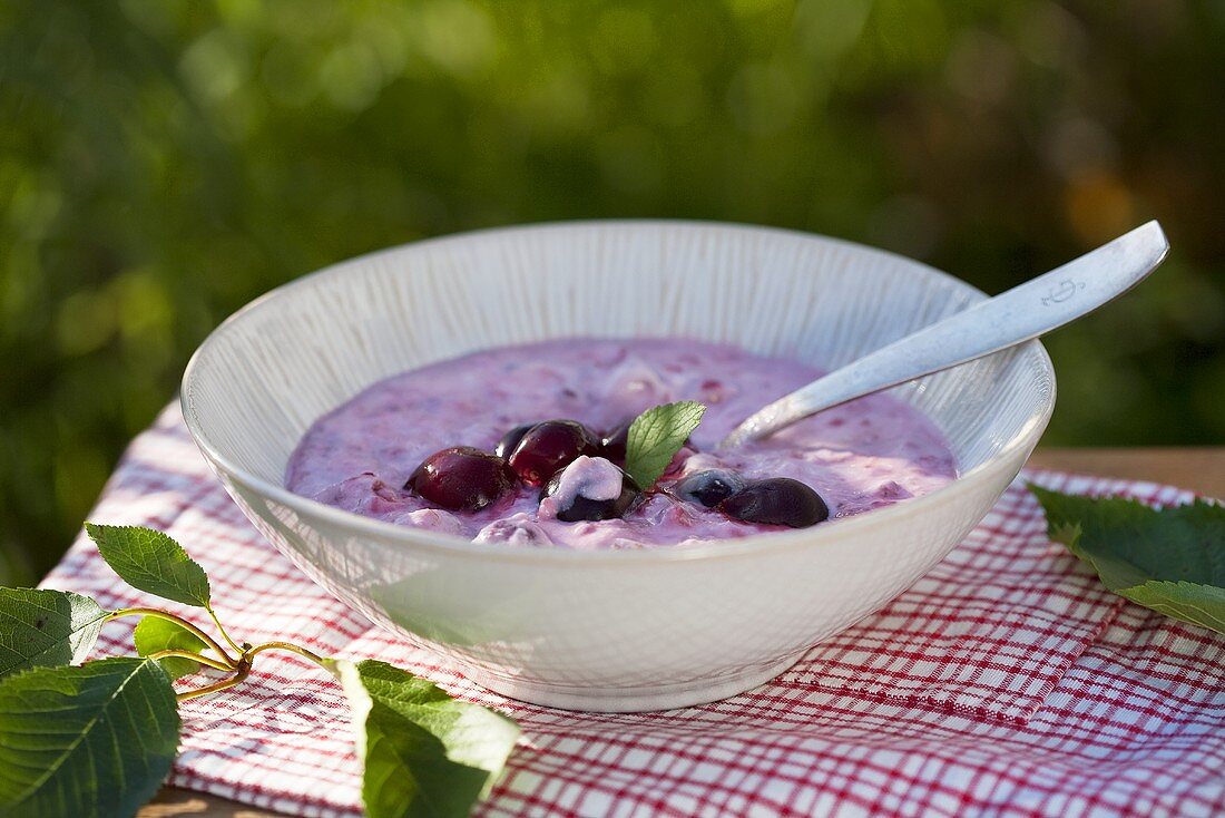 Cherry yogurt with mint