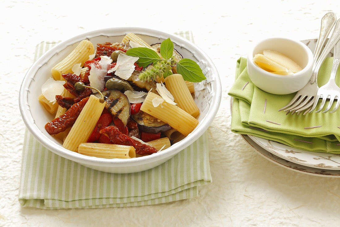 Rigatoni with grilled aubergines, capers and dried tomatoes