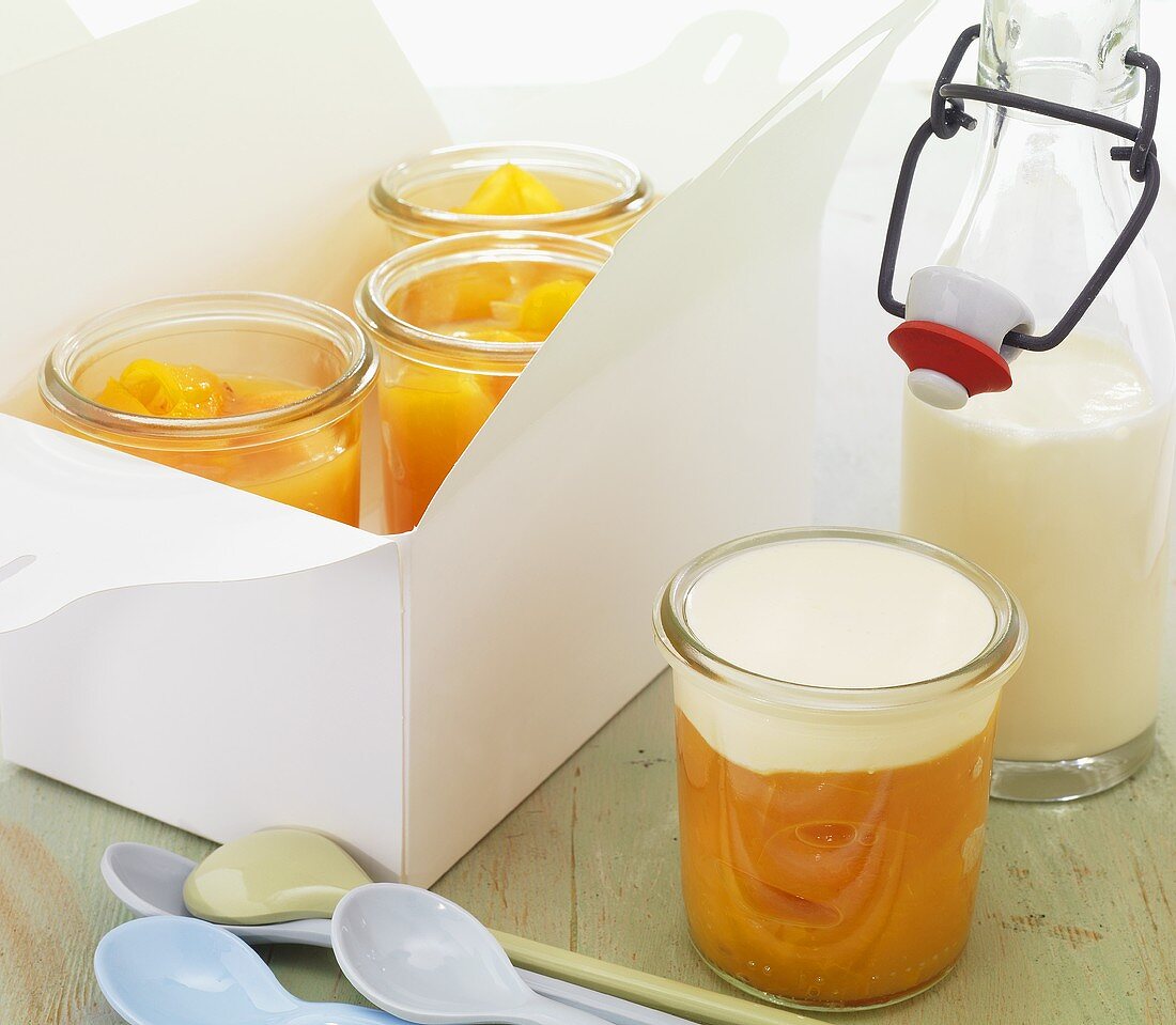 Yellow fruit jelly with cream