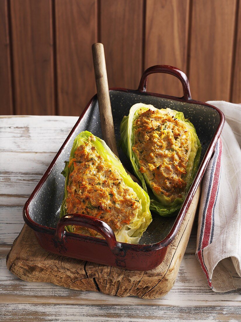 Stuffed pointed cabbage
