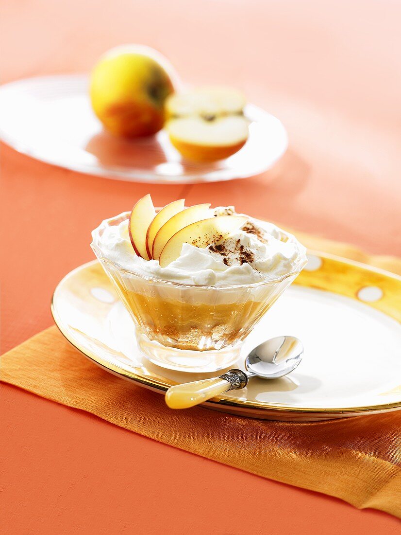 Apple trifle