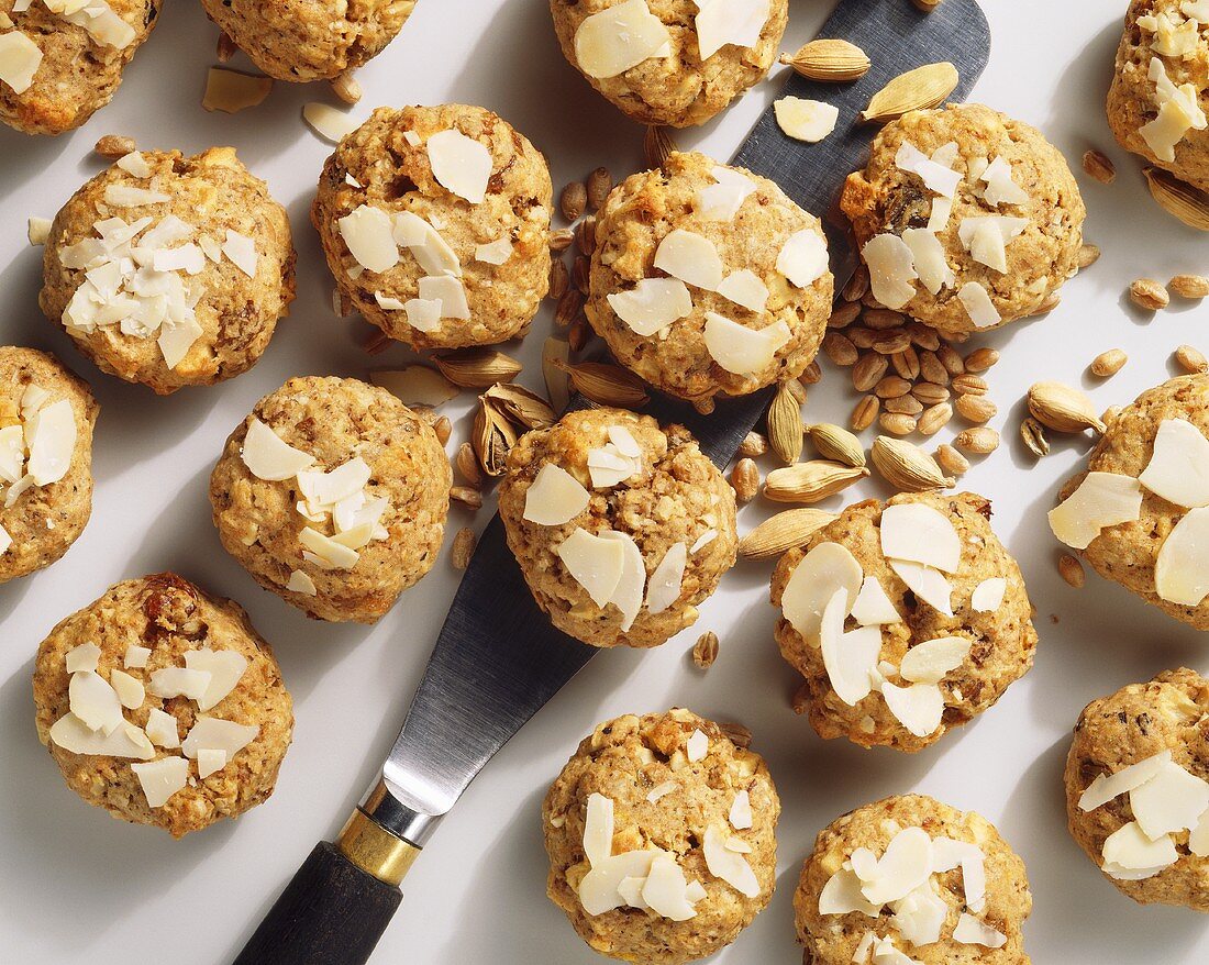 Spiced musli biscuits