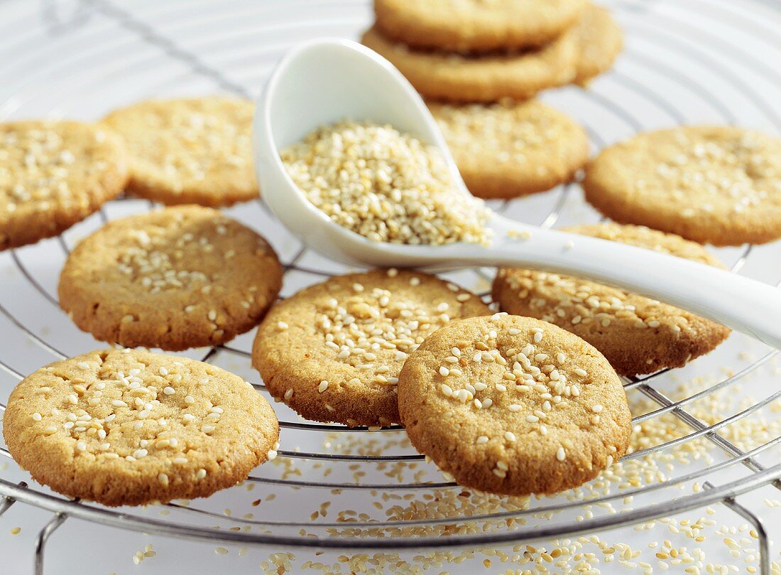 Peanut butter cookies with sesame