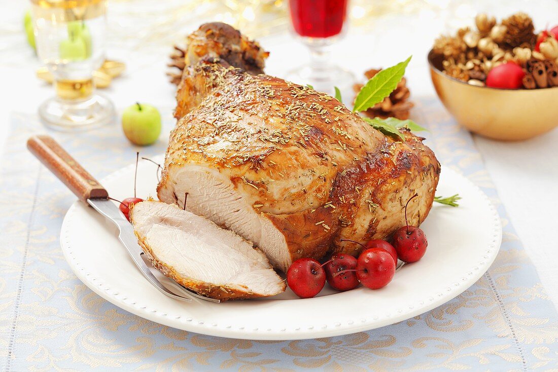 Roast pork with mini apples