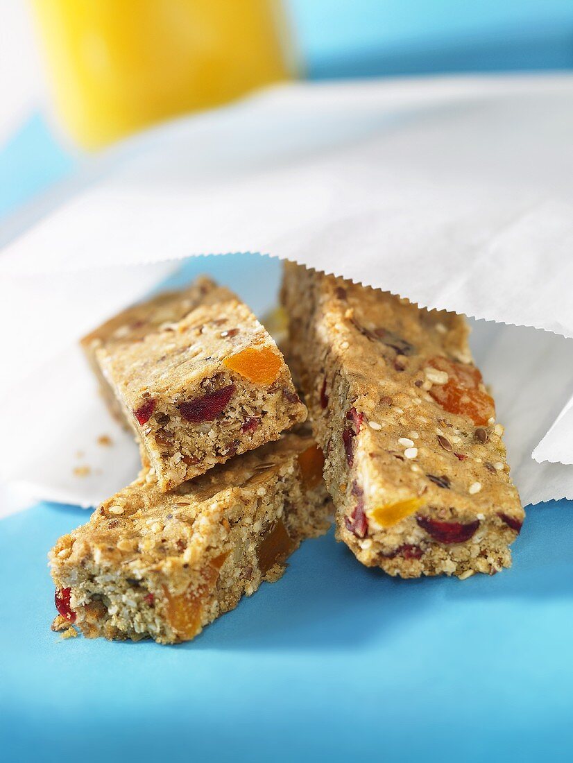 Dried fruit bars