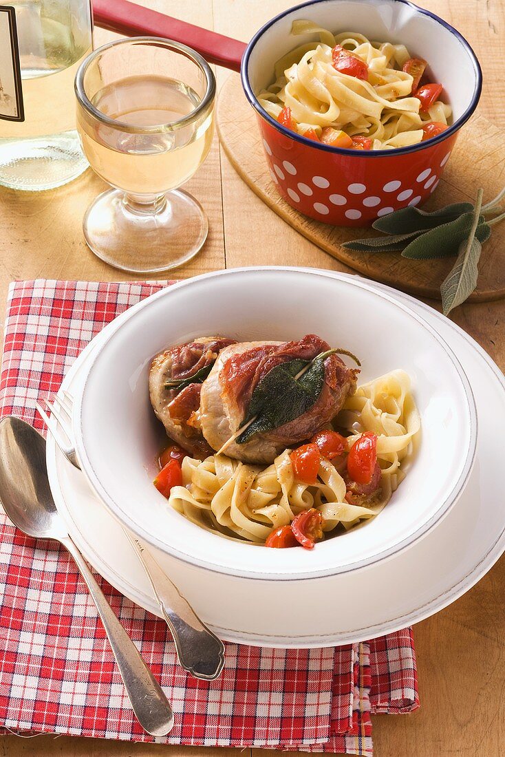 Saltimbocca mit Tagliatelle