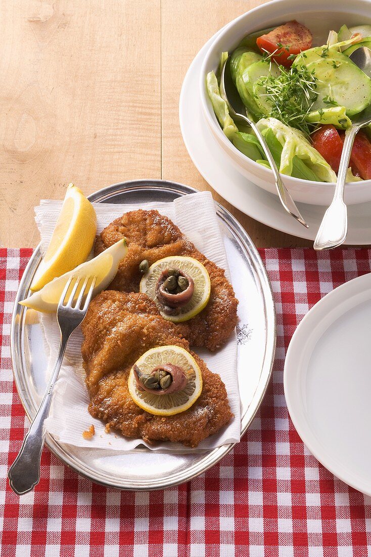Viennese-style escalope with a mixed salad