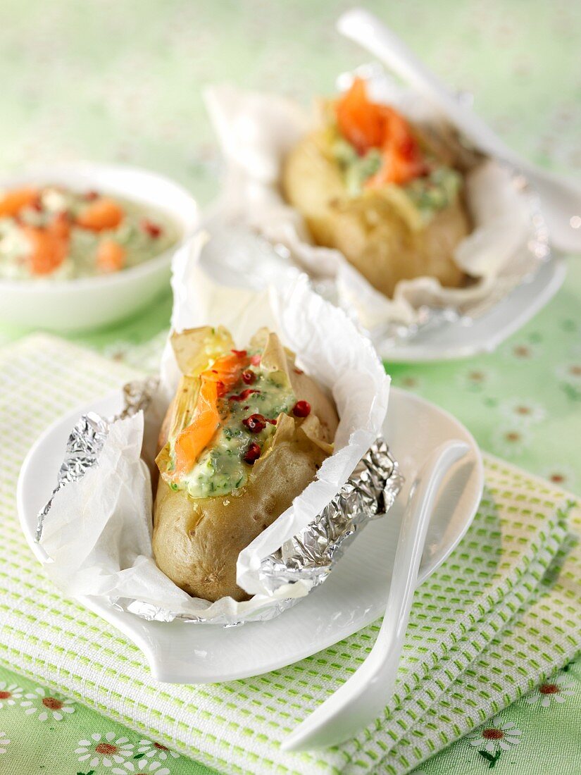 Scandinavian-style baked potatoes