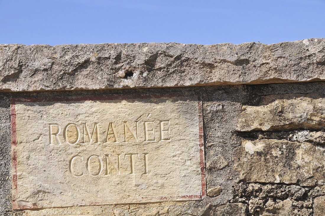 Schild mit der Aufschrift: Romanee-Conti