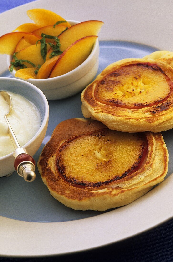 Pikelets with peaches