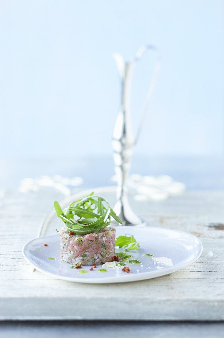 Veal tatar with fennel and basil oil