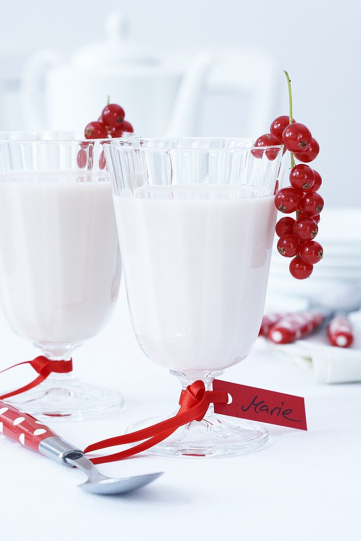 Redcurrant shakes