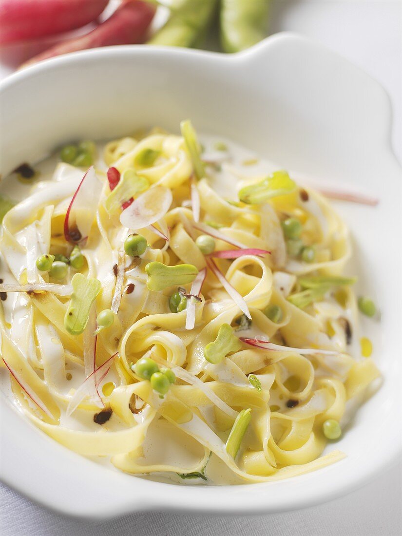 Tagliatelle mit Gemüse-Sahne-Sauce