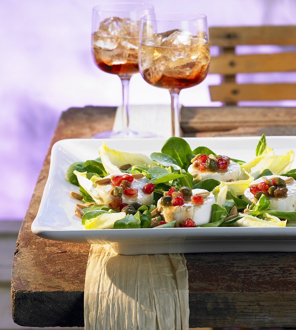 Goat's cheese salad with pomegranate vinaigrette