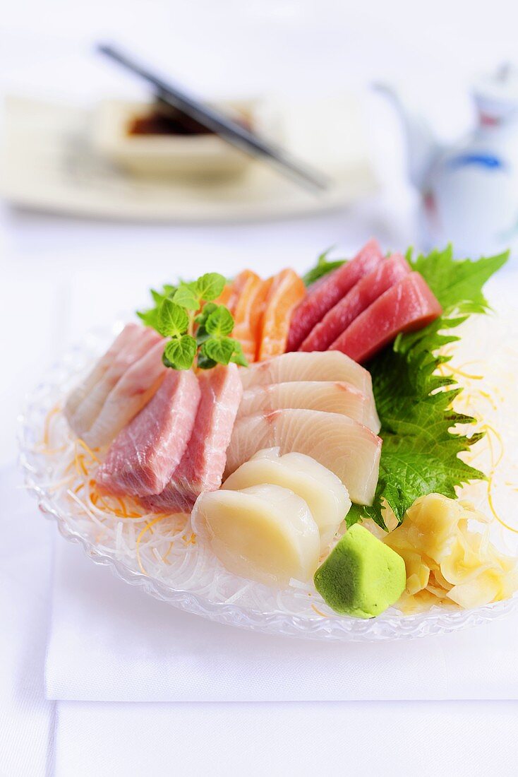 Sashimi mit verschiedenem Fisch