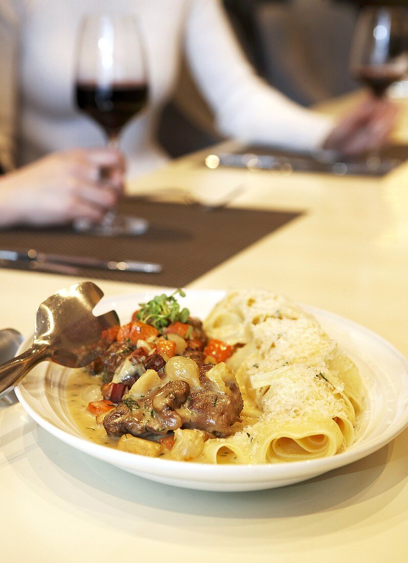 Veal cheeks with mushroom sauce and pappardelle