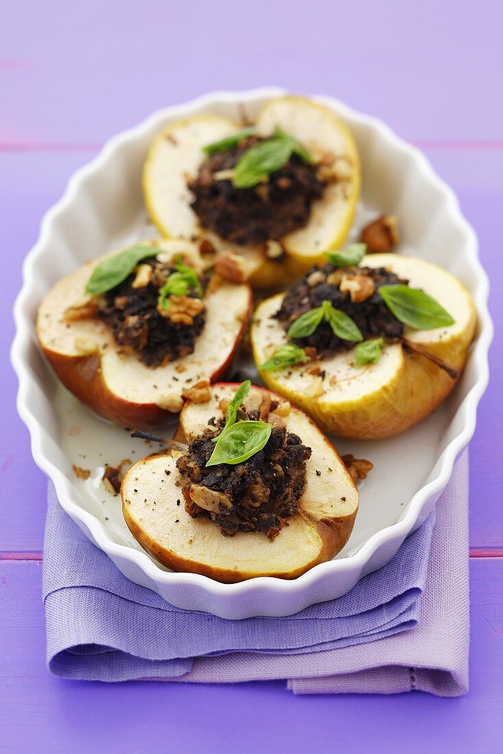 Baked apples stuffed with chicken liver