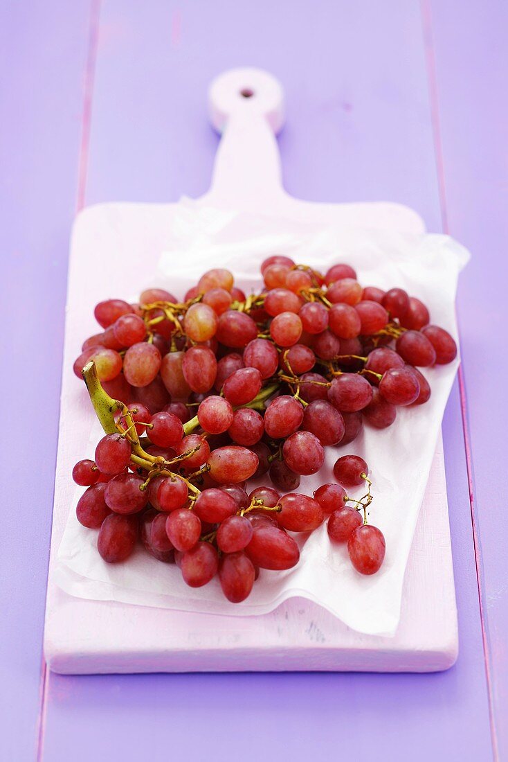 Seedless red grapes