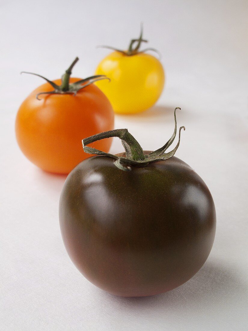 Drei verschiedene Tomaten