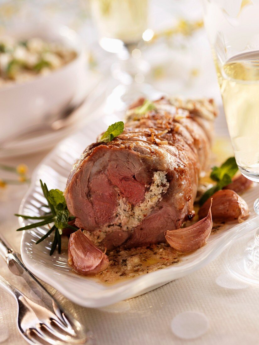 Rolled roast lamb with goat's cheese and mint