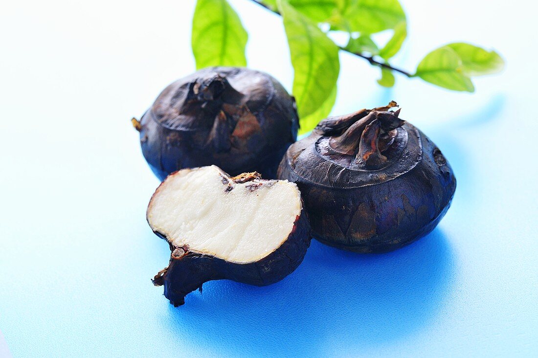 Water chestnuts, whole and halved