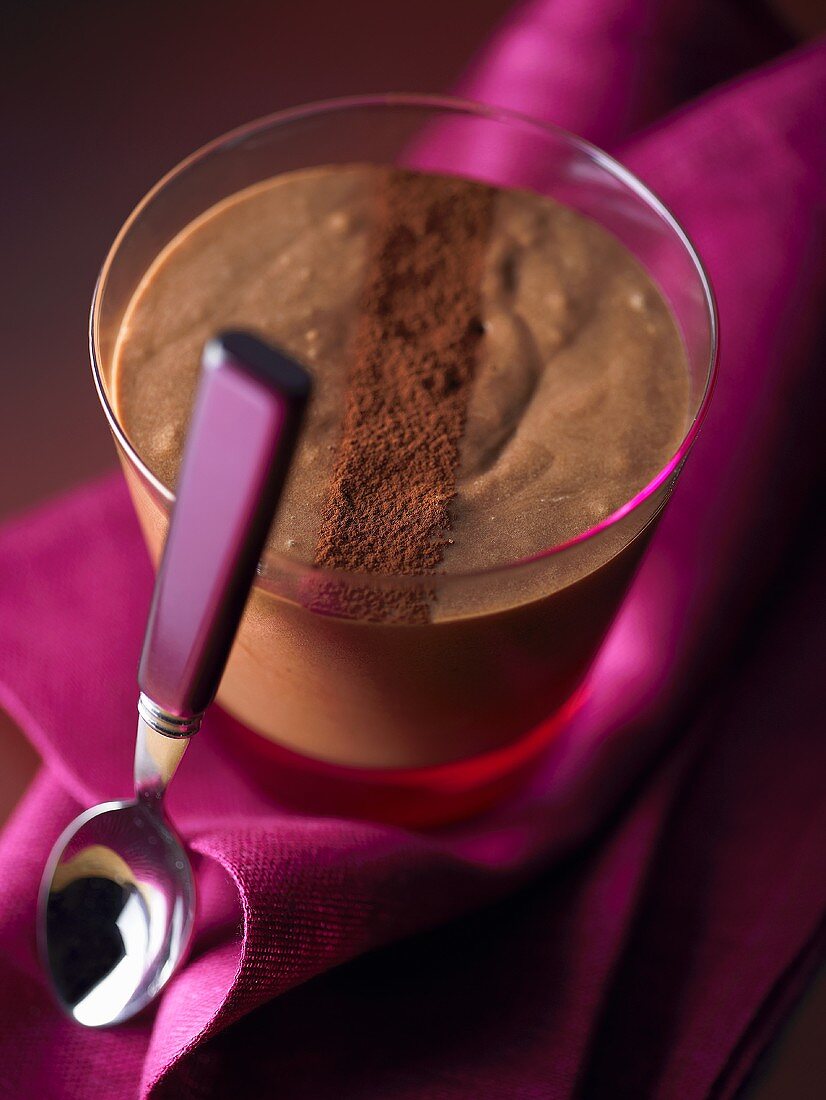 Chocolate mousse with nuts