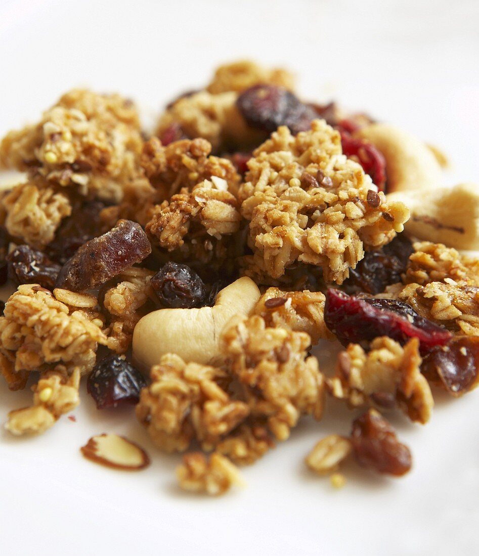 Cereal with nuts and dried fruit