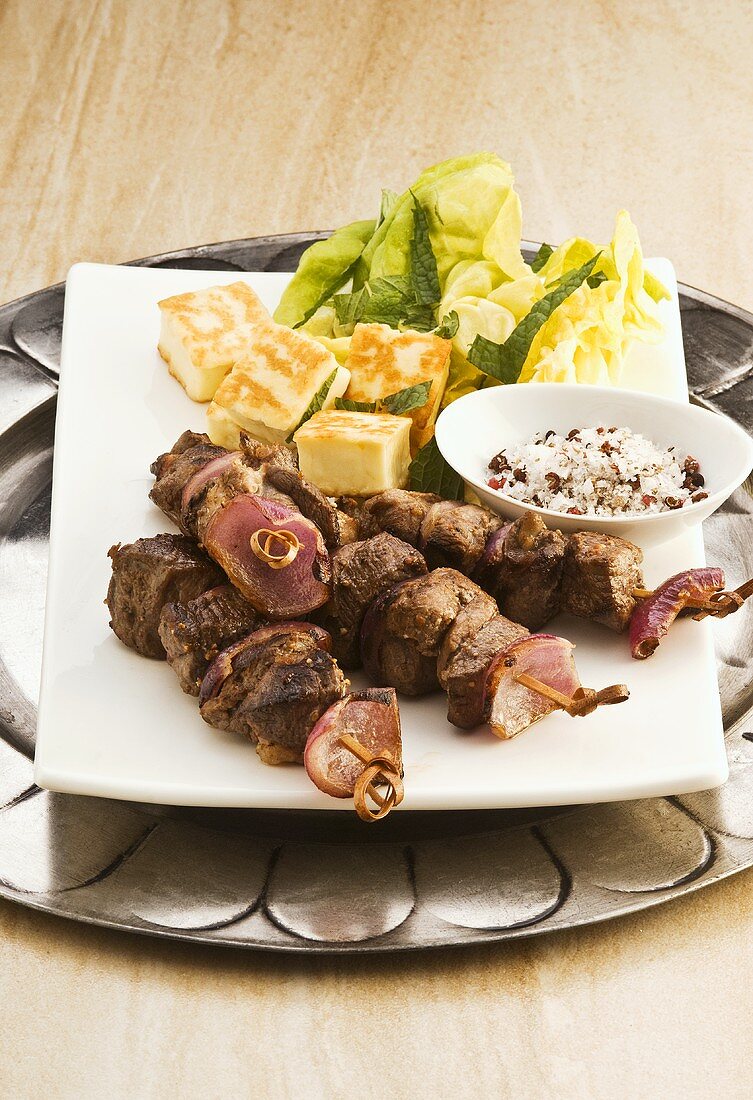 Lamb kebabs with halloumi