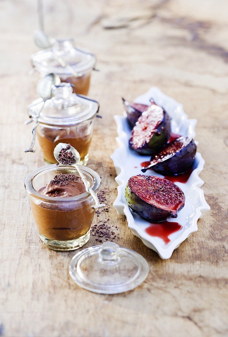Chocolate mousse and port wine figs