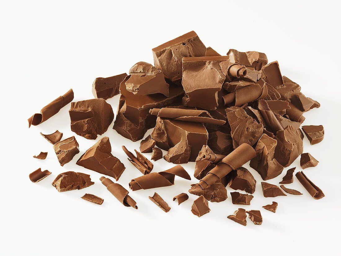 Schokoladenröllchen und Schokoladenstücke