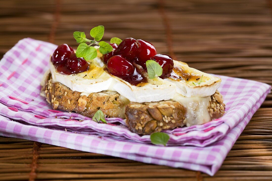 Toasted Camembert with cranberries