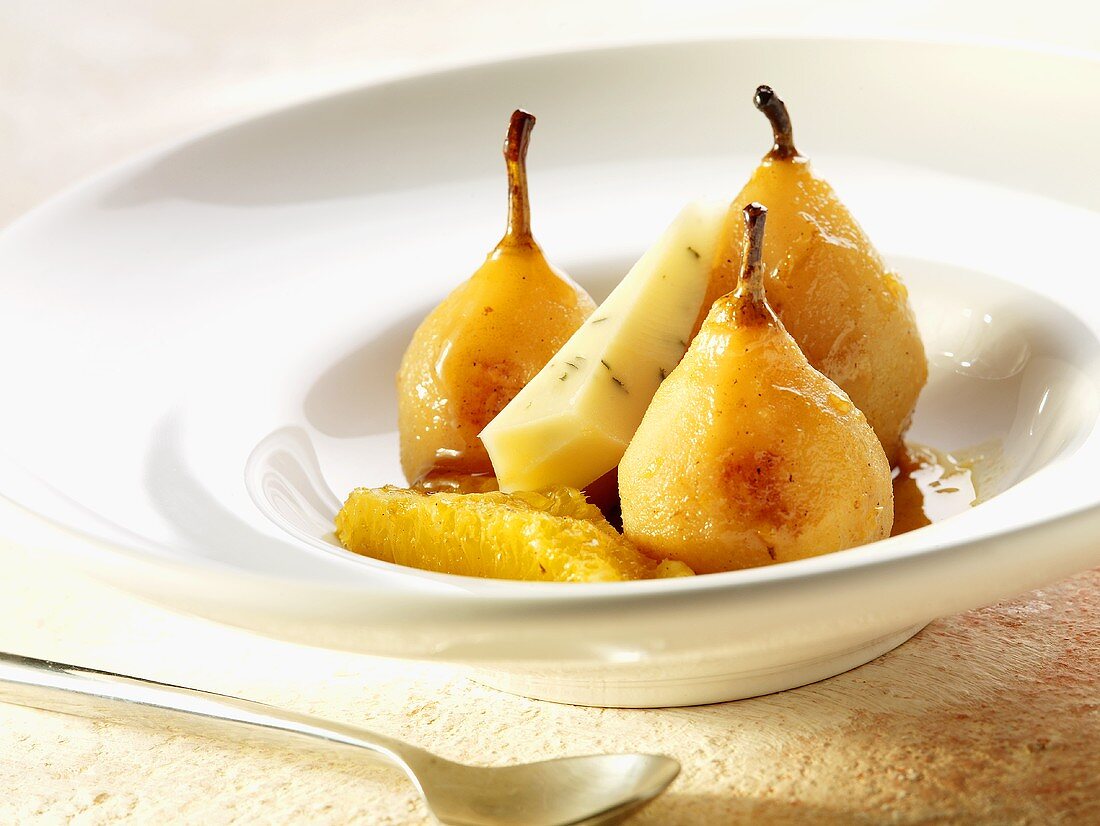 Poached pears with corn syrup and cheese
