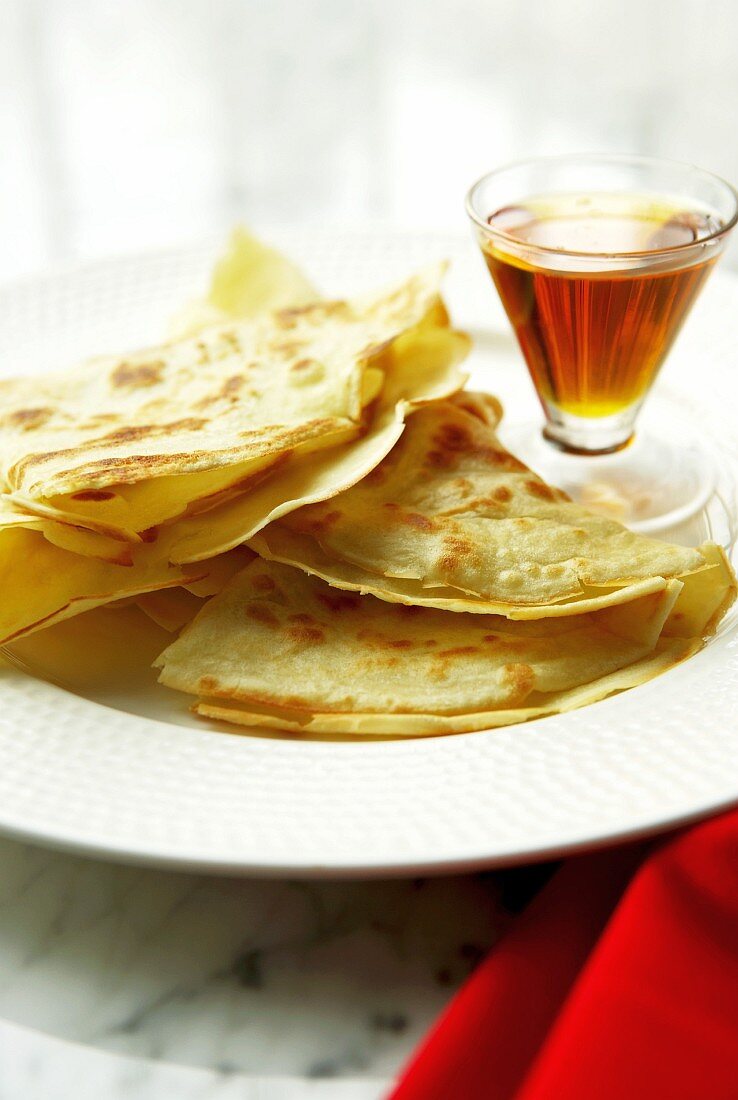 Crêpes and maple syrup