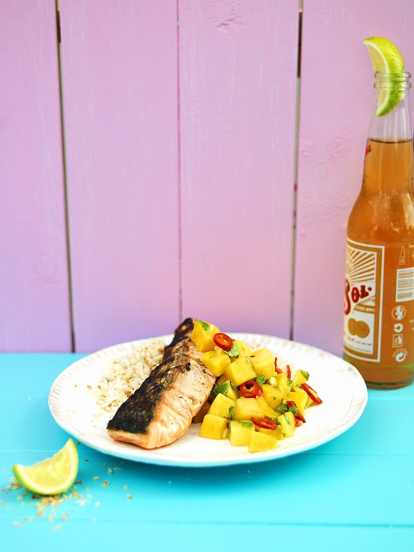 Salmon fillet with mango chutney