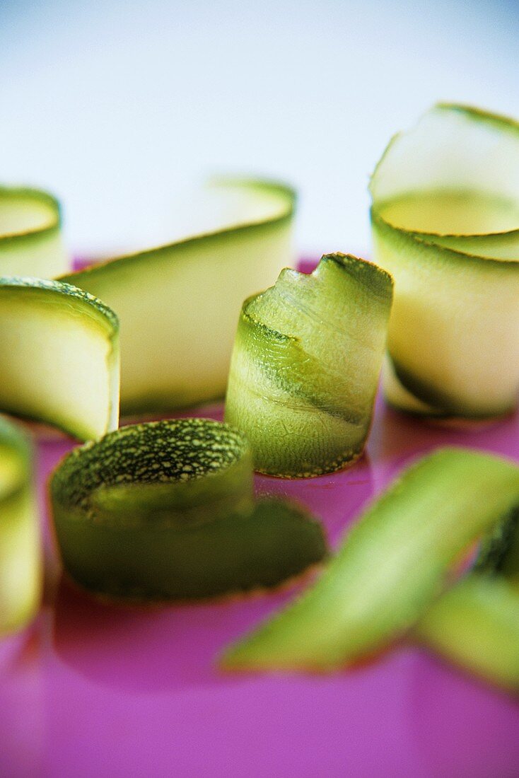 Thinly sliced courgettes