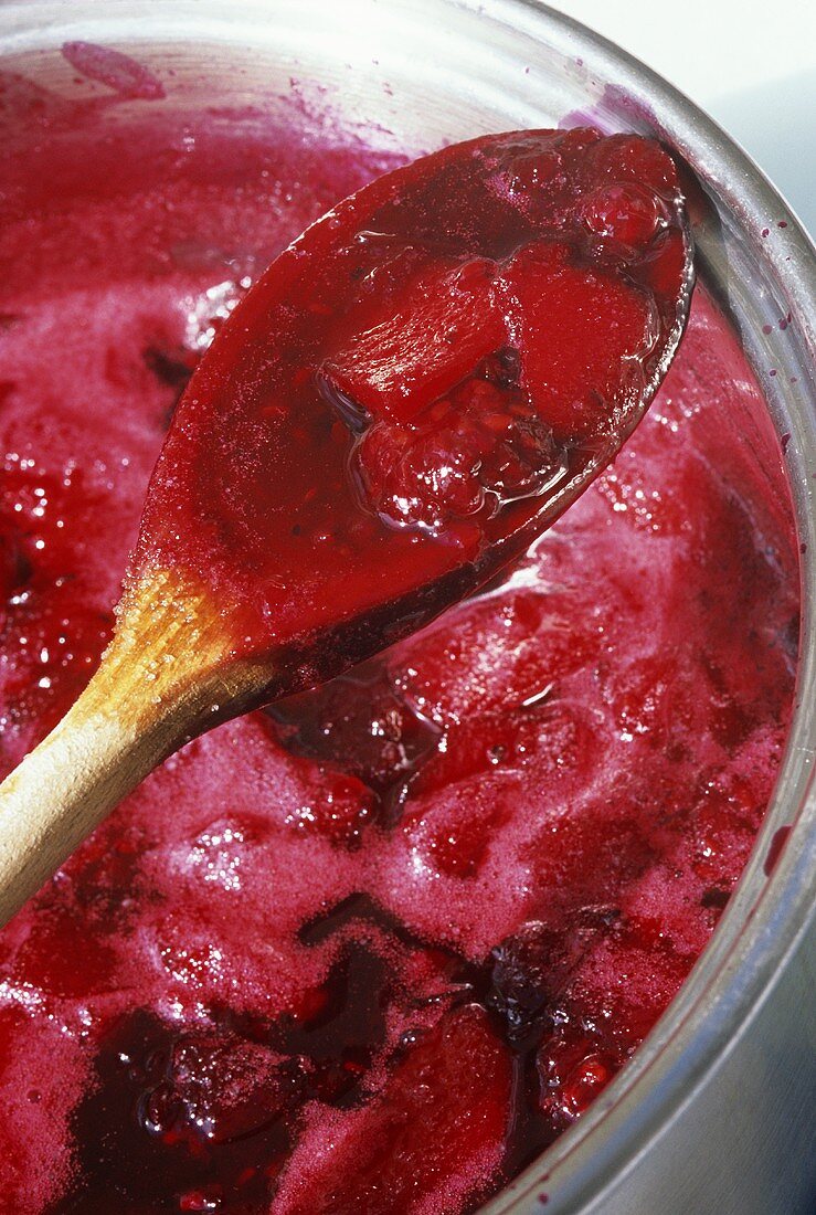 Apple and berry jam